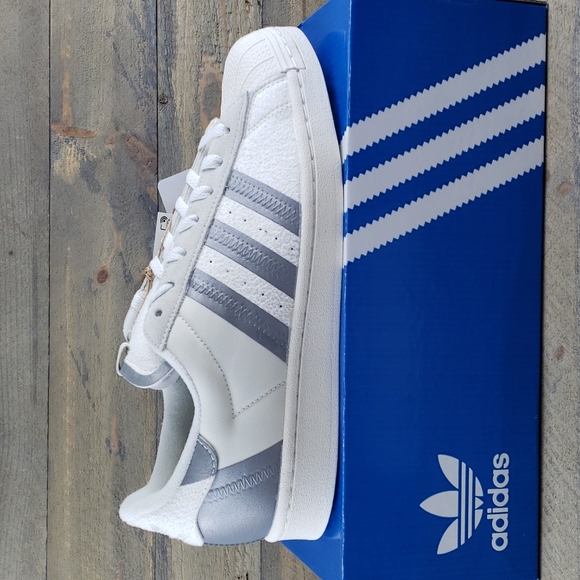 adidas Other - adidas Superstar Originals Men's Retro Shoes Sneakers White Tint Silver Metallic